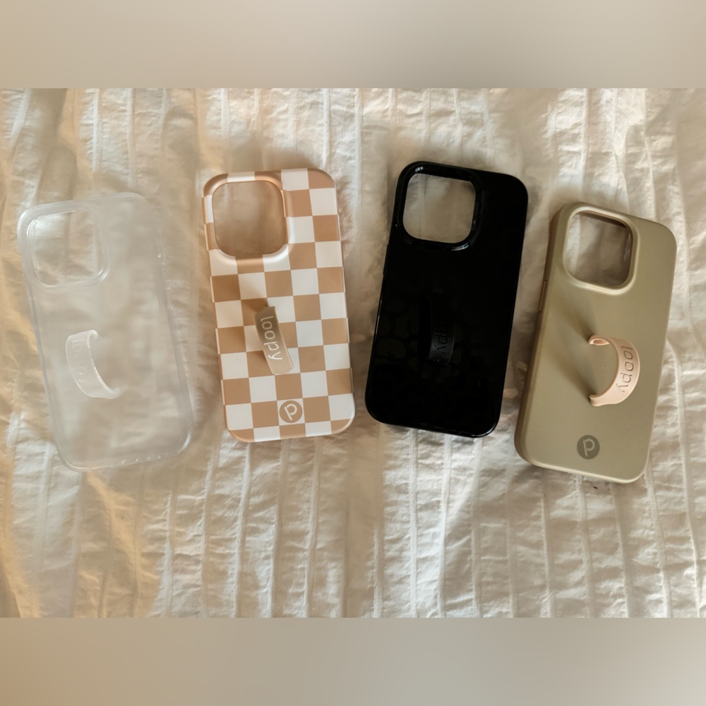 Four BRAND NEW iPhone 15 pro loopy cases